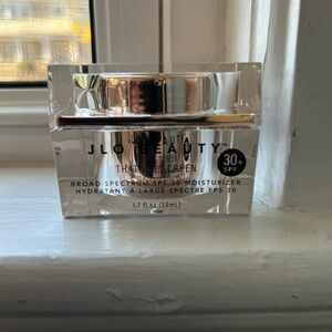 JLo Beauty Silver SPF 30 Moisturizer